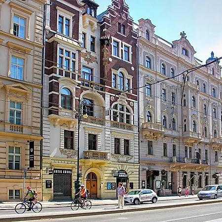 Hotel Art House By Adrez